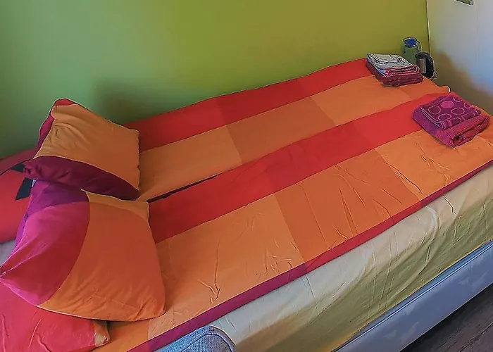 Private-yksityinen-частный In Shared Into Airport-bustrain Station-university فندق