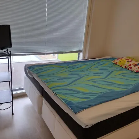 Private-yksityinen-частный In Shared Into Airport-bustrain Station-university *